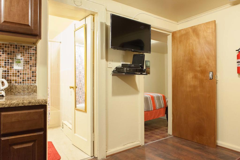 Studio And 1 Bedroom Apartments - Bronx Нью-Йорк Экстерьер фото