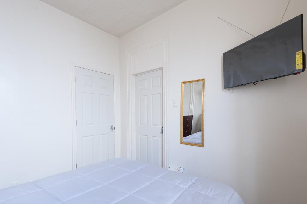Studio And 1 Bedroom Apartments - Bronx Нью-Йорк Экстерьер фото